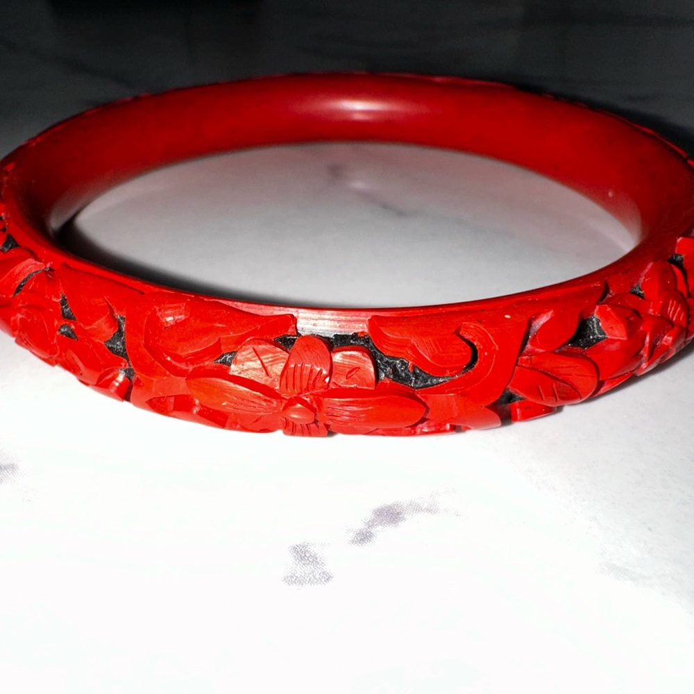Vintage Asian Carved Red Cinnabar Bangle Braclet